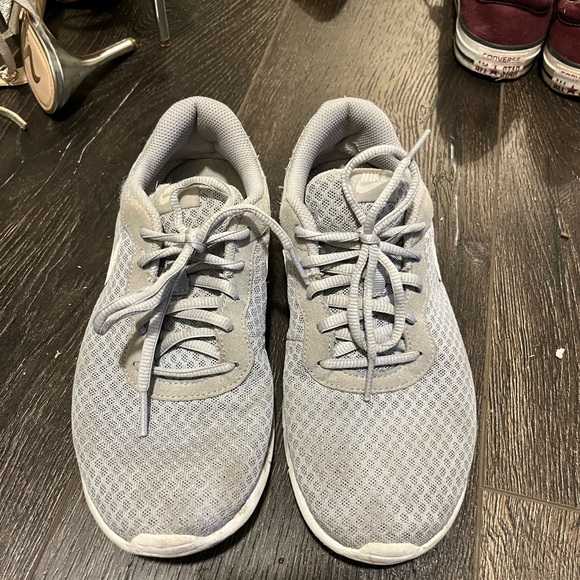 Nike Tanjuns - Picture 2 of 3